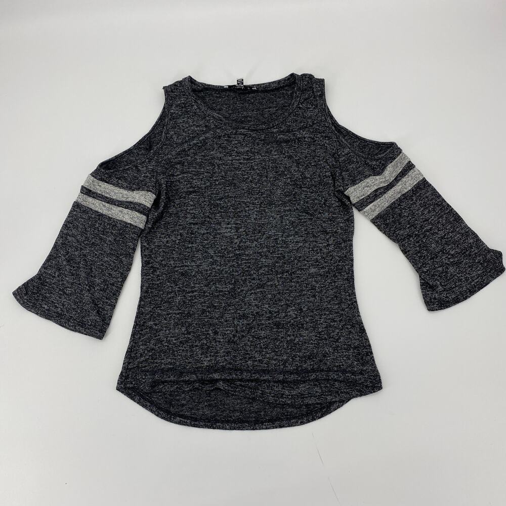 PURPLE SNOW Grey Cold Shoulder Knit Pullover Shirt Womens Size M Sporty Y2K